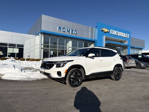 Used 2024 Kia Seltos EX image 1