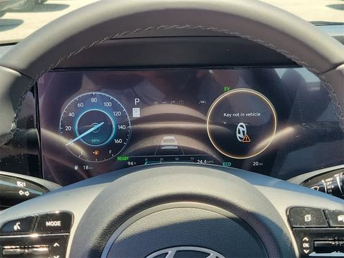 New 2025 Hyundai Elantra SEL image 19