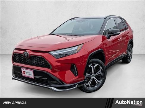 Certified 2025 Toyota RAV4 XSE image 1