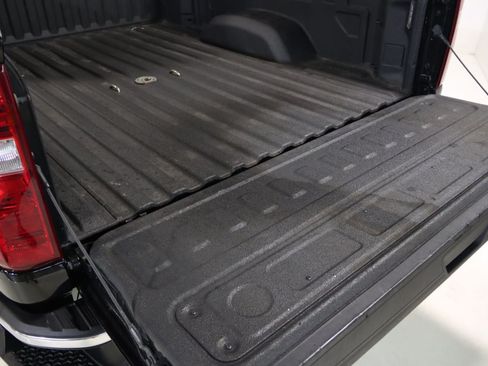 Used 2022 Chevrolet Silverado 2500 LT w/ Convenience Package AWD/4WD image 18