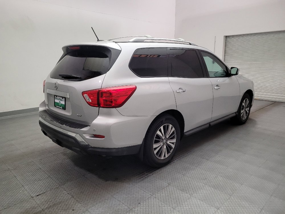 Used 2018 Nissan Pathfinder SV FWD image 9
