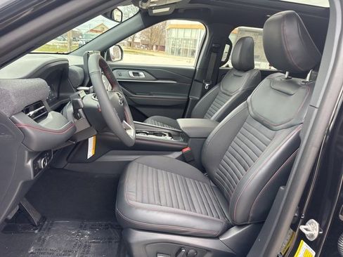 New 2026 Ford Explorer ST-Line w/ ST-Line Street Pack image 9