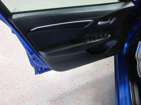 Used 2015 Honda Fit LX image 28