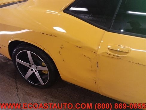 Used 2018 Dodge Challenger R/T w/ Driver Convenience Group image 18