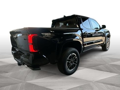 Used 2025 Toyota Tacoma TRD Sport RWD image 8