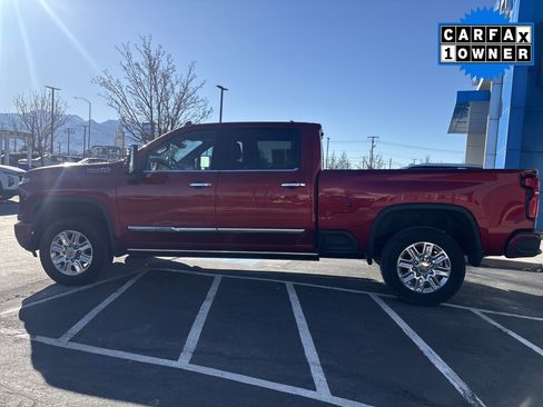 Used 2024 Chevrolet Silverado 3500 High Country w/ High Country Premium Package image 3
