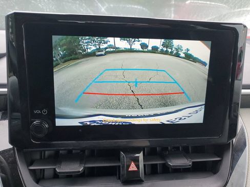 Used 2023 Toyota Corolla LE FWD image 27