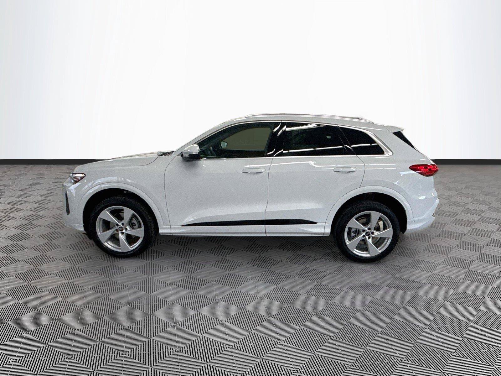 New 2026 Audi Q5 Premium AWD/4WD image 4