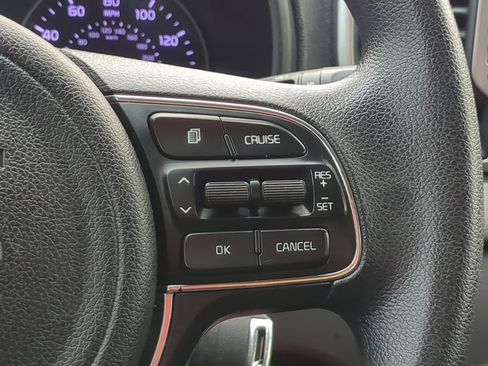 Used 2017 Kia Sportage LX image 18