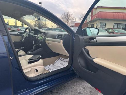 Used 2014 Volkswagen Jetta SE image 19