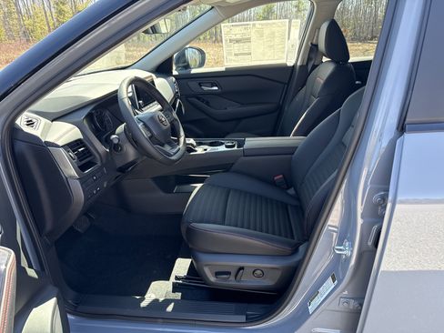 New 2026 Nissan Rogue SV w/ Rock Creek Premium Package AWD/4WD image 15