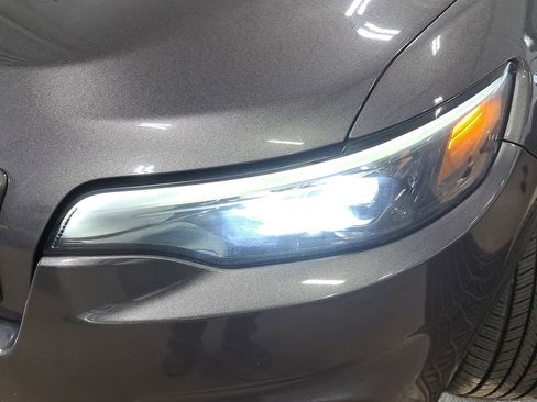 Certified 2021 Jeep Cherokee Latitude Lux 80th Anniv w/ Quick Order Package 26U 80TH AWD/4WD image 33