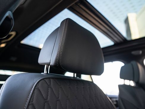 New 2026 BMW X5 M60i image 14