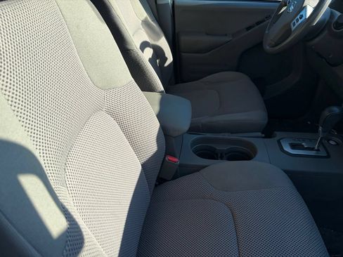 Certified 2020 Nissan Frontier SV RWD image 10
