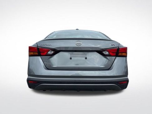 Used 2024 Nissan Altima 2.5 SV FWD image 4