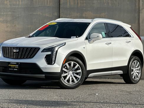 Certified 2023 Cadillac XT4 Premium Luxury w/ Cold Weather Package FWD image 8
