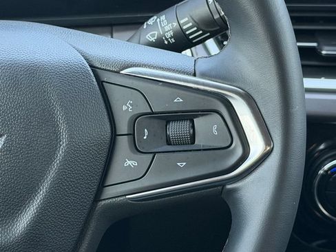 Used 2025 Chevrolet Trax ACTIV w/ Sunroof Package FWD image 28