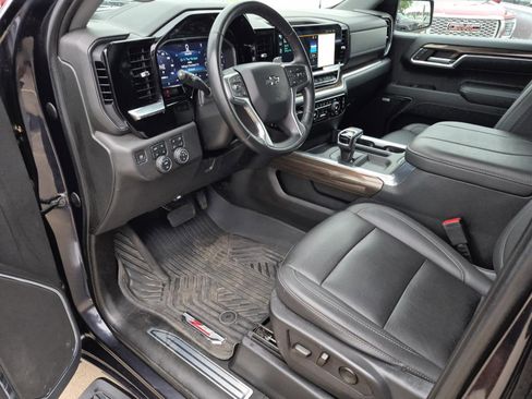 Certified 2023 Chevrolet Silverado 1500 RST AWD/4WD image 12