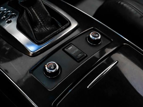 Used 2016 INFINITI QX70 3.7 w/ Premium Package image 26