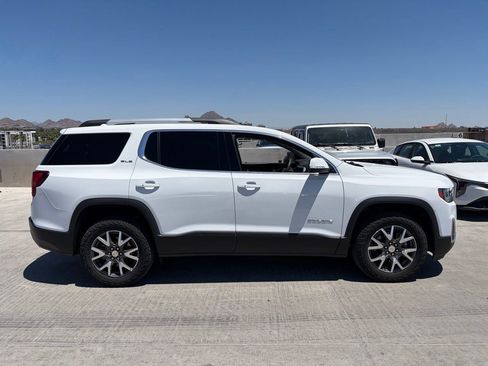 Used 2023 GMC Acadia SLE w/ Driver Convenience Package AWD/4WD image 3