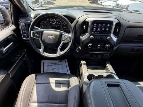 Used 2021 Chevrolet Silverado 1500 LT Trail Boss w/ Convenience Package II AWD/4WD image 18