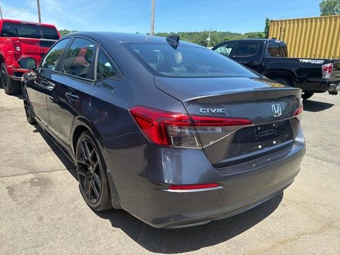 Used 2023 Honda Civic Sport image 12