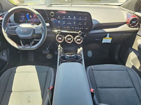 New 2025 Chevrolet Blazer EV RS image 9