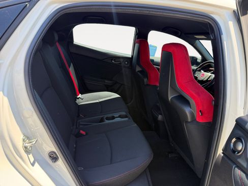 Used 2017 Honda Civic Type R image 18