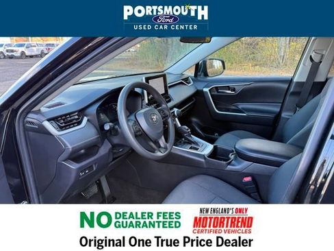 Used 2024 Toyota RAV4 XLE image 4