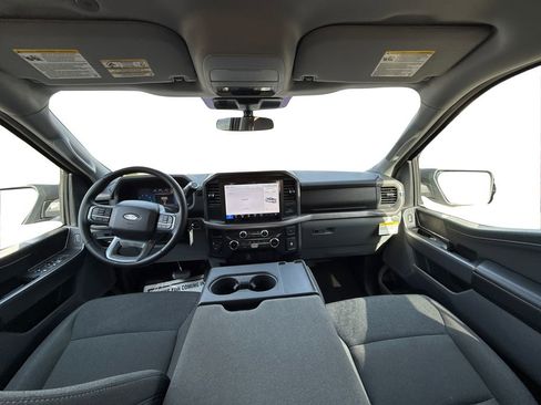 Used 2025 Ford F150 XLT w/ Equipment Group 301A Standard image 17