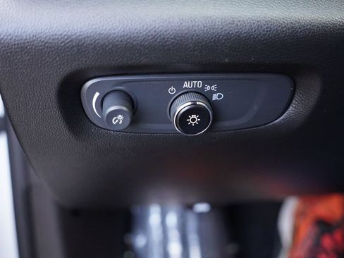 Certified 2023 Chevrolet Traverse High Country image 28