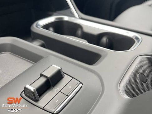 New 2025 GMC Sierra 2500 Denali w/ Denali Reserve Package image 29