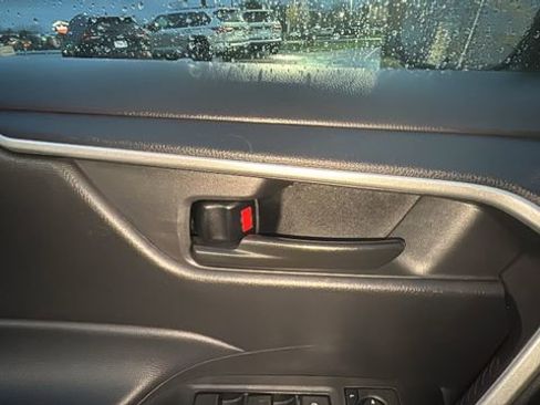 Used 2024 Toyota RAV4 LE image 10