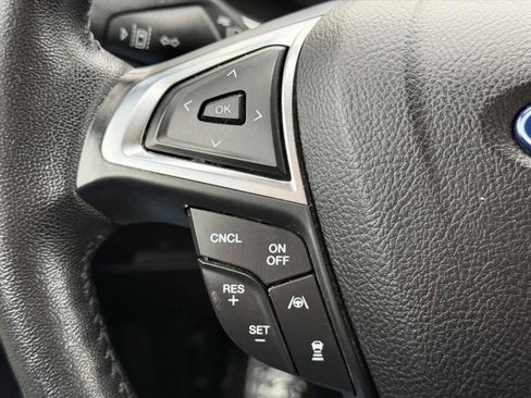 Used 2021 Ford Edge SEL AWD/4WD image 15