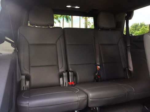 Used 2024 GMC Yukon Denali w/ Advanced Technology Package AWD/4WD image 21