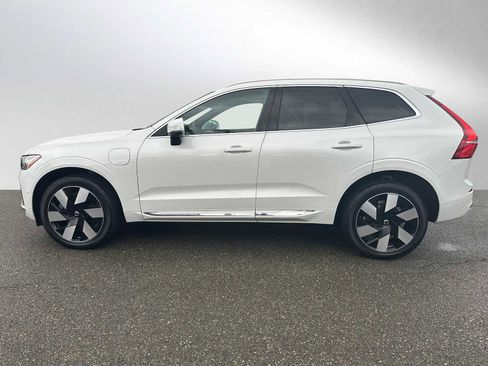 Certified 2023 Volvo XC60 T8 Ultimate w/ Climate Package image 6