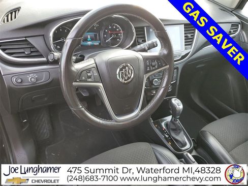 Used 2021 Buick Encore Preferred image 10