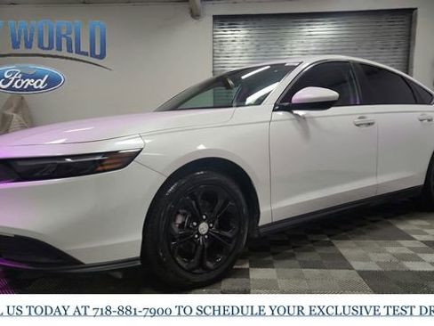 Used 2025 Honda Accord LX image 4