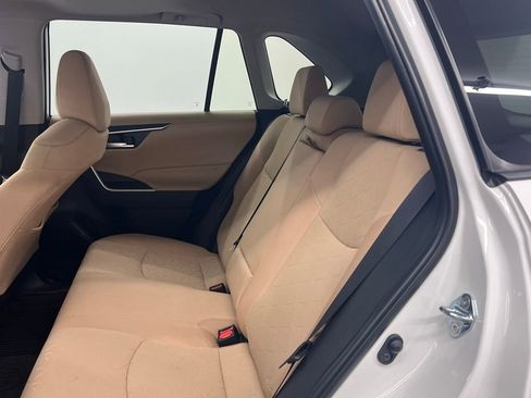 Used 2025 Toyota RAV4 XLE w/ Convenience Package FWD image 11