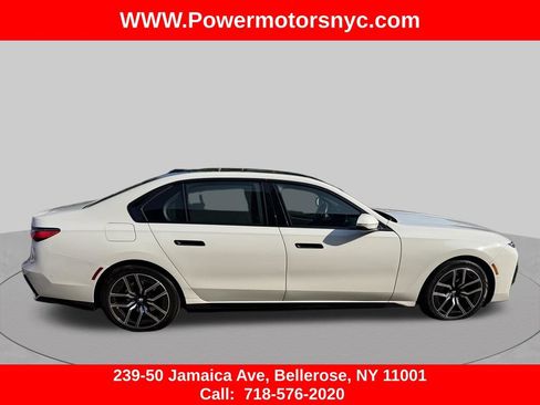 Used 2024 BMW 740i xDrive AWD/4WD image 6