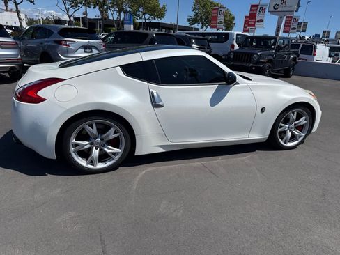 Used 2013 Nissan 370Z Coupe w/ Sport Pkg RWD image 14