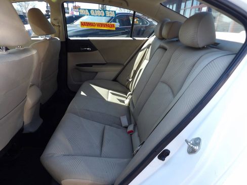 Used 2015 Honda Accord LX image 9