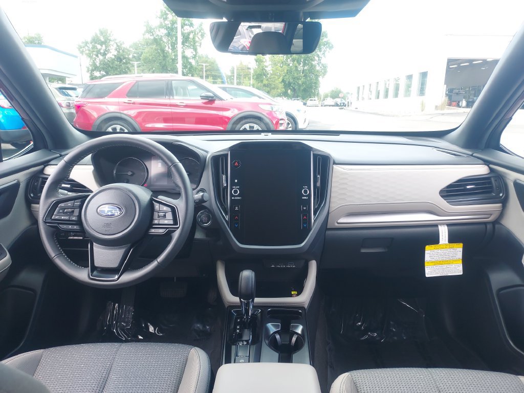 Used 2026 Subaru Forester Premium AWD/4WD image 11