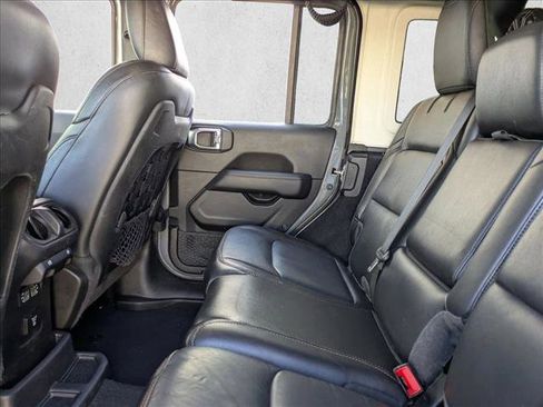 Used 2021 Jeep Wrangler Unlimited Rubicon image 19