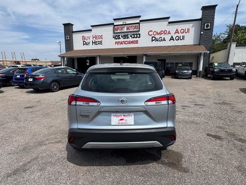 Used 2024 Toyota Corolla Cross L FWD image 6