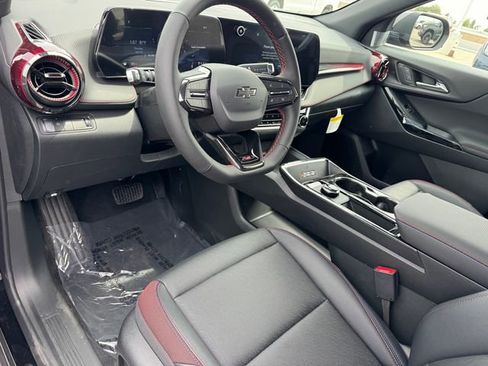 New 2026 Chevrolet Equinox RS w/ LPO, Floor Liner Package FWD image 10