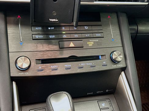 Used 2020 Lexus IS 350 F Sport image 24