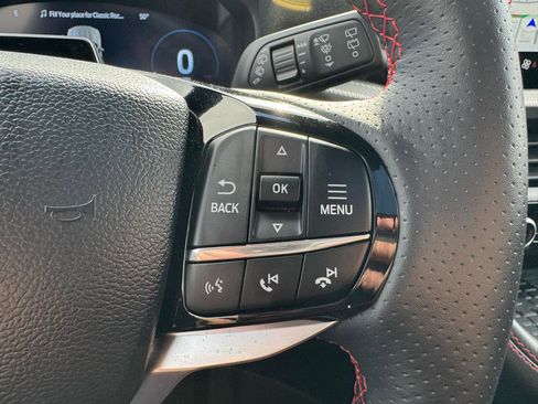 Used 2025 Ford Explorer ST-Line w/ Premium Package AWD/4WD image 21