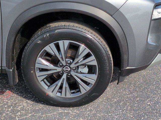 Certified 2023 Nissan Rogue SV FWD image 11