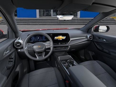 New 2026 Chevrolet Equinox LT w/ Safety and Technology Package AWD/4WD image 39